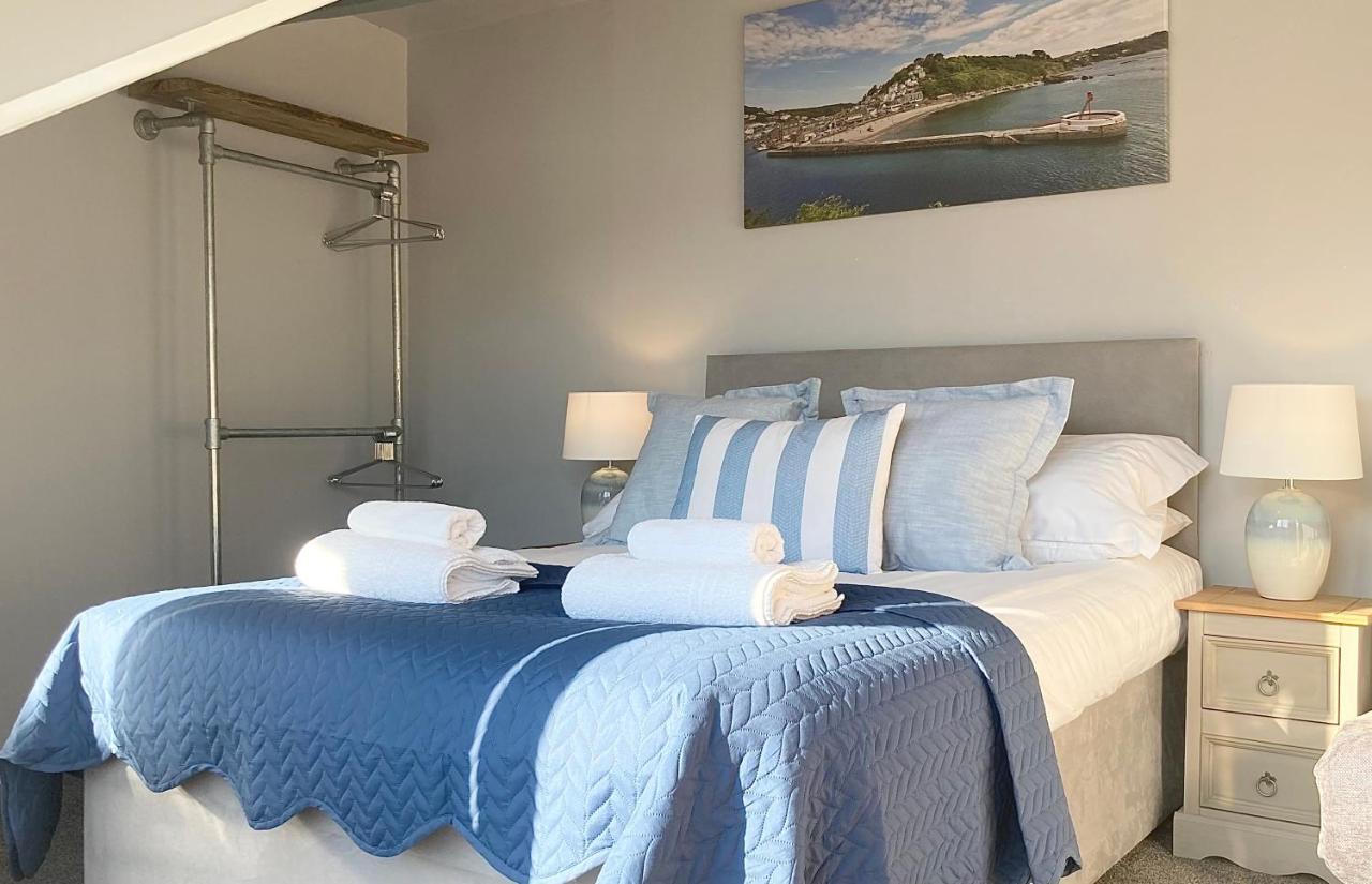 Looe With A View - Entire Apartment With Free Allocated Parking Exterior photo