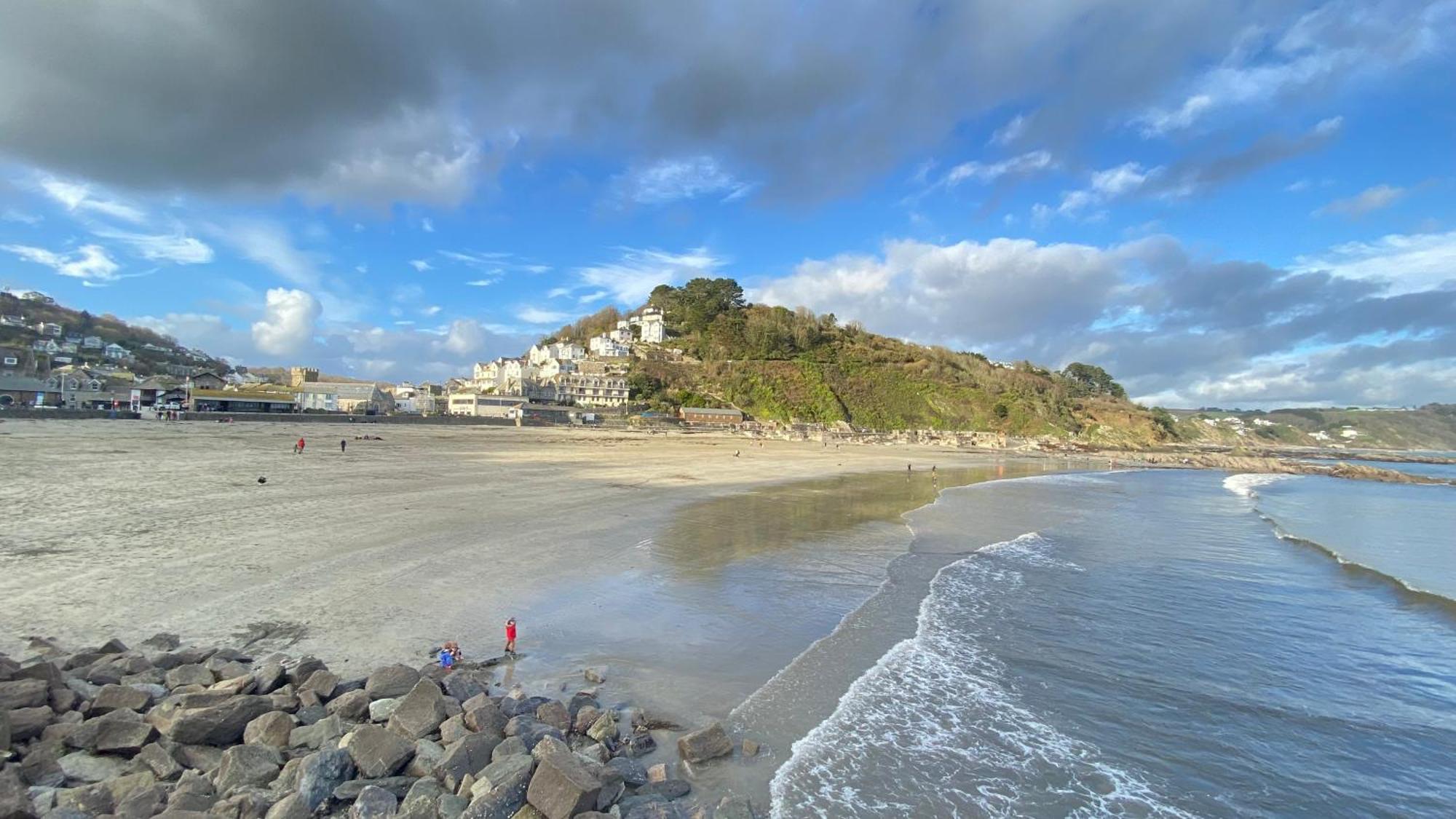 Looe With A View - Entire Apartment With Free Allocated Parking Exterior photo